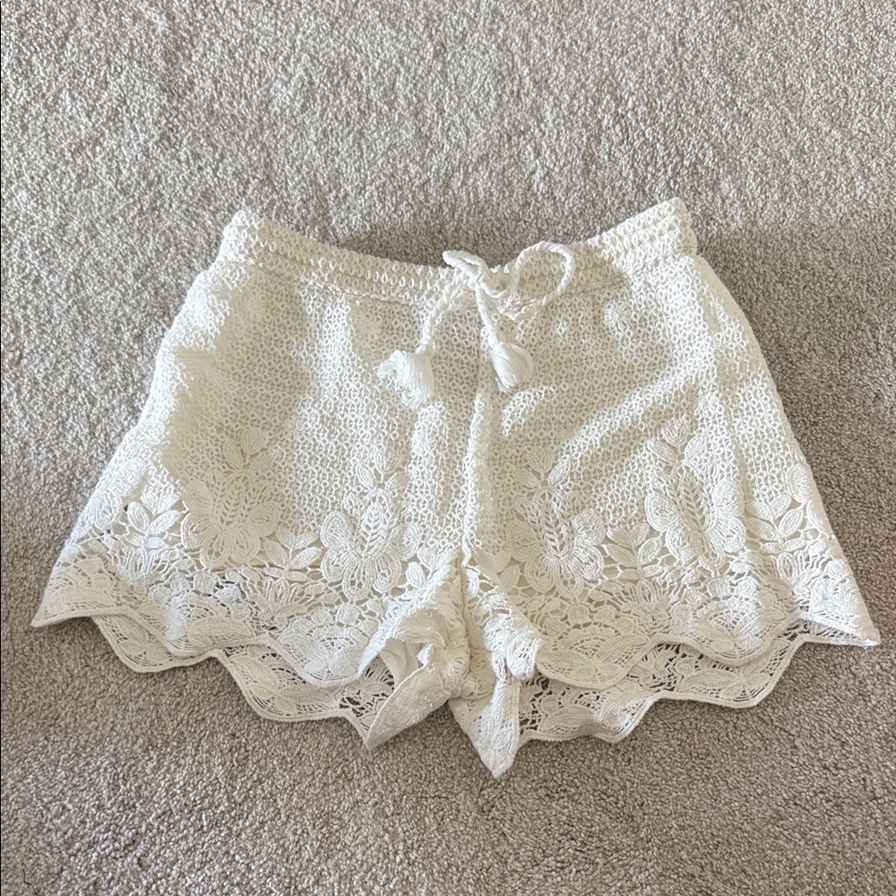 Abercrombie & Fitch White shorts with lining underneath - Size XS